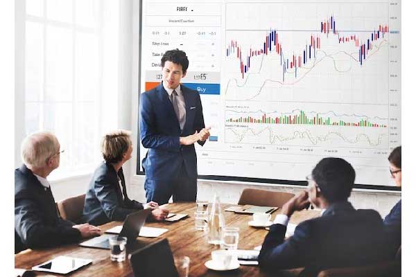 大田环球：现货黄金操作建议2025-12-12